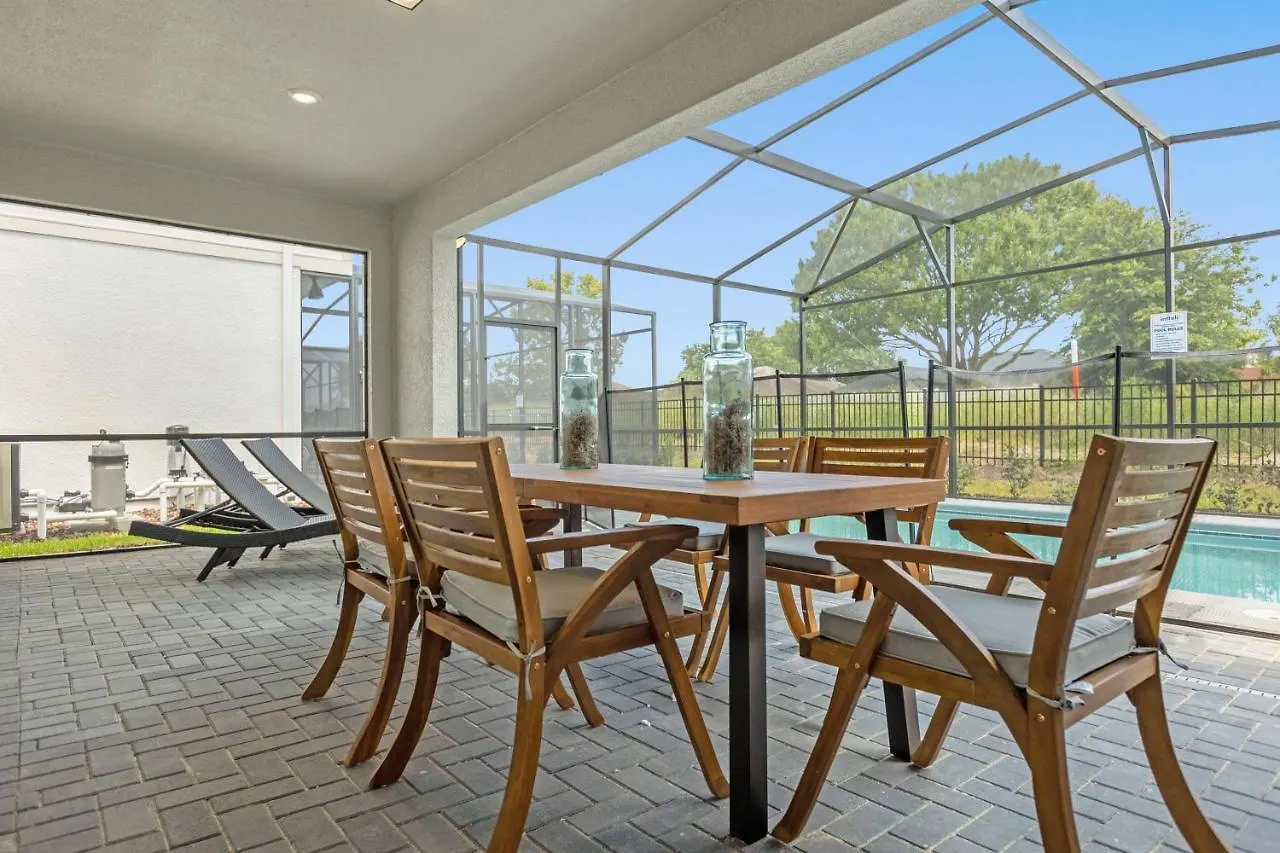 Brand New Themed Home With Amazing Club House Davenport