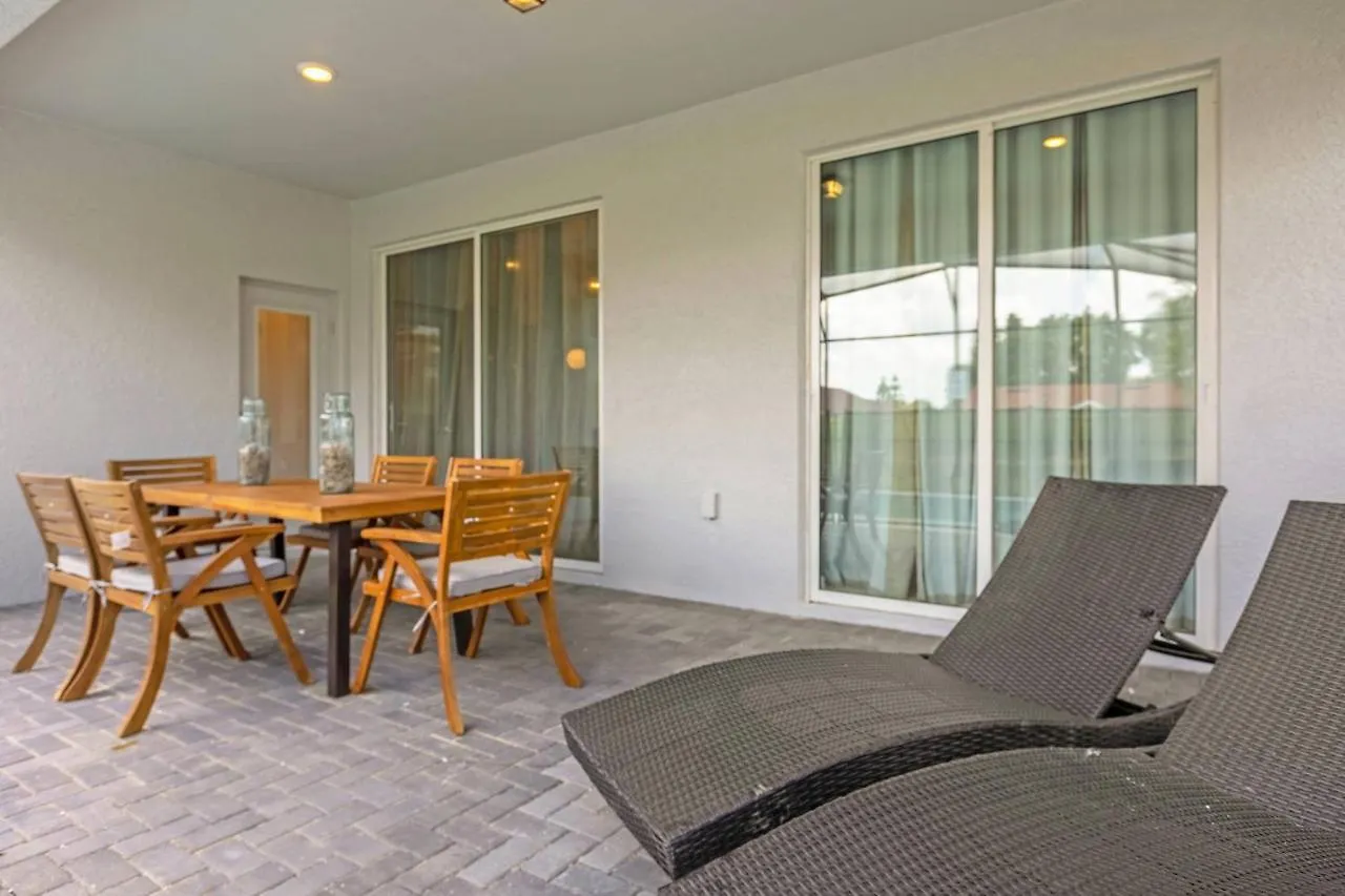 Holiday home Brand New Themed Home With Amazing Club House Davenport