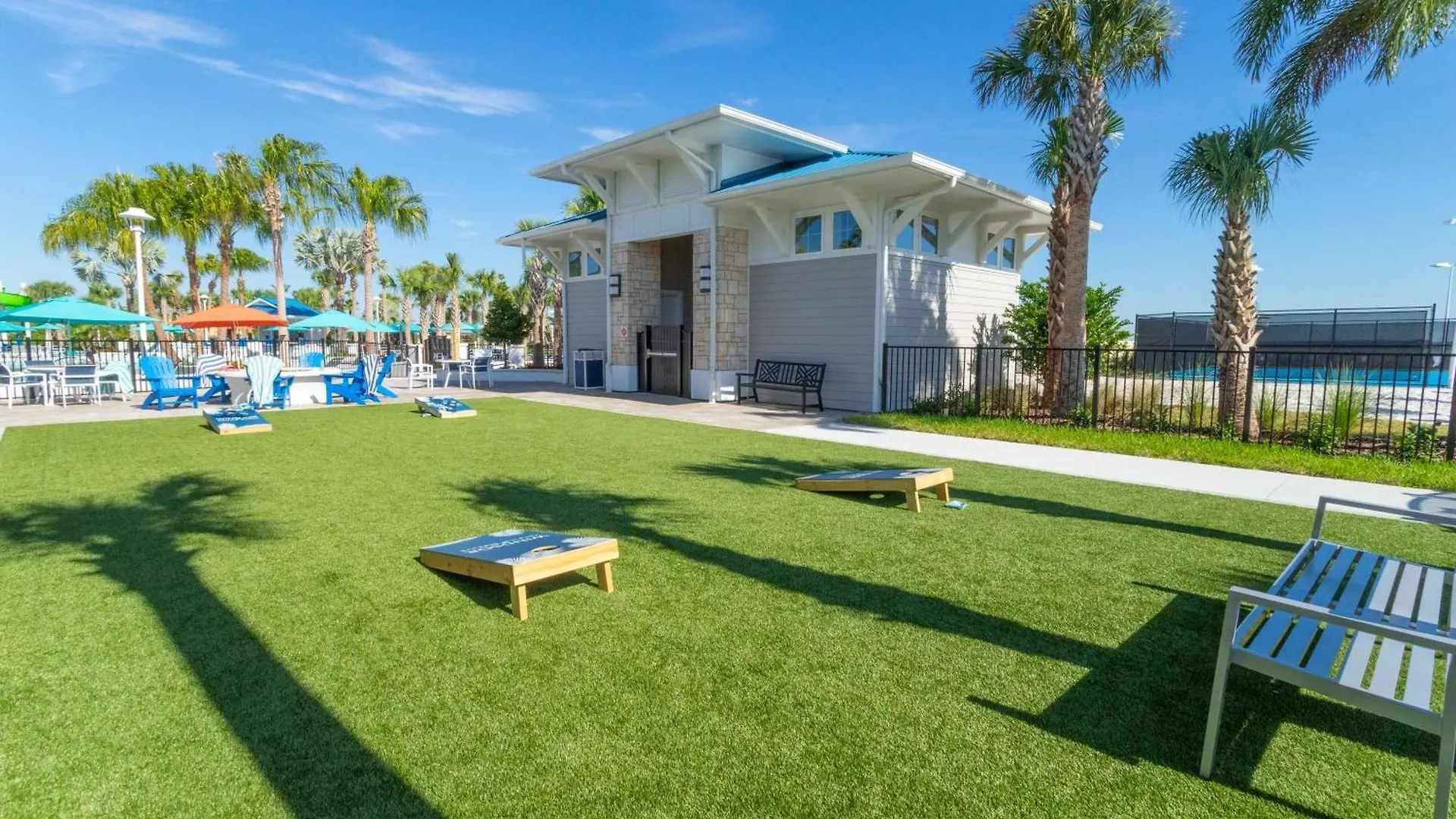 Brand New Themed Home With Amazing Club House Davenport Holiday home